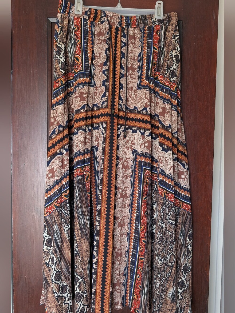 Patterned Pleated Maxi Skirt